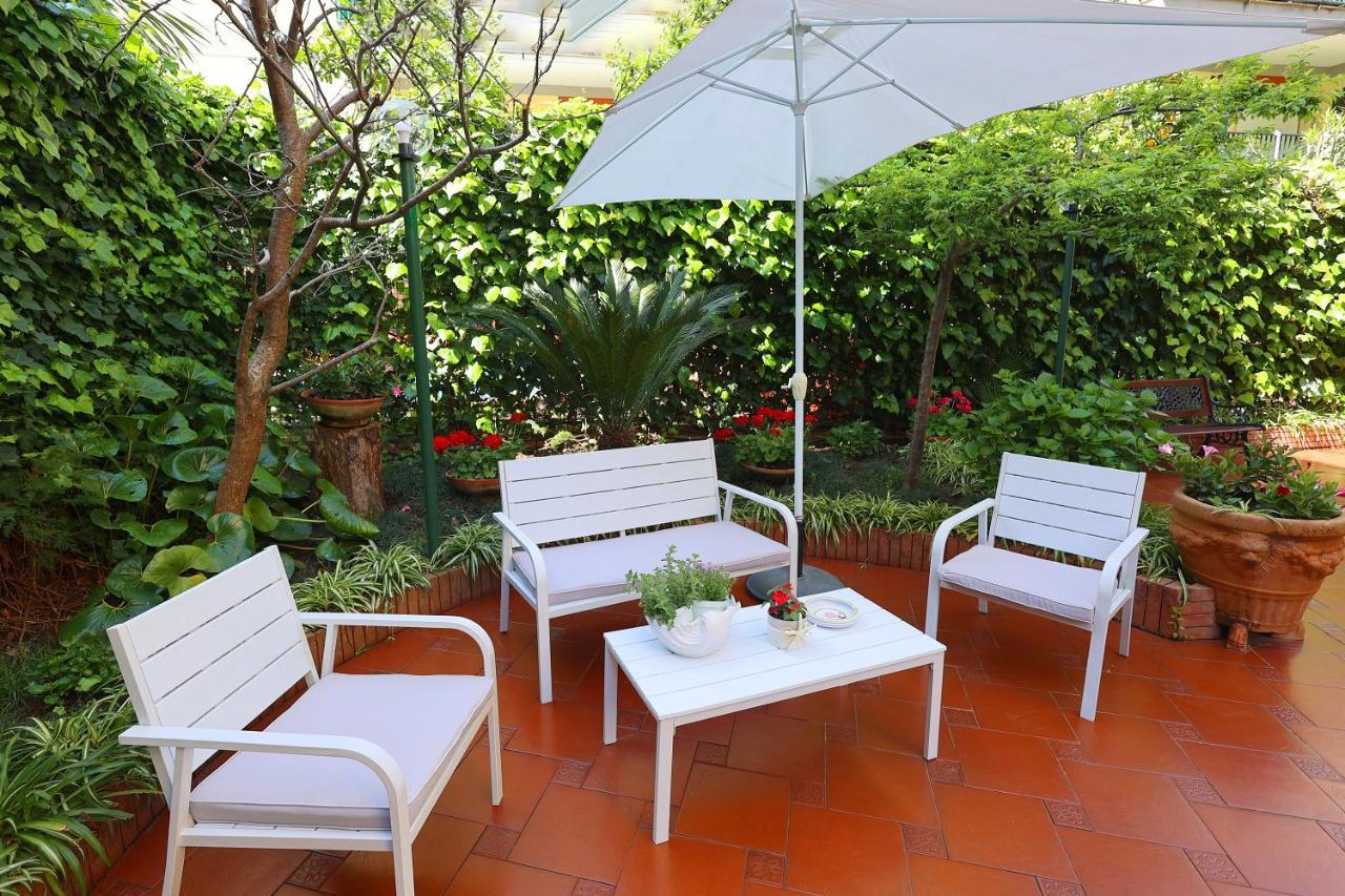 Ferienwohnung Garden House Giulia Sorrent Exterior foto