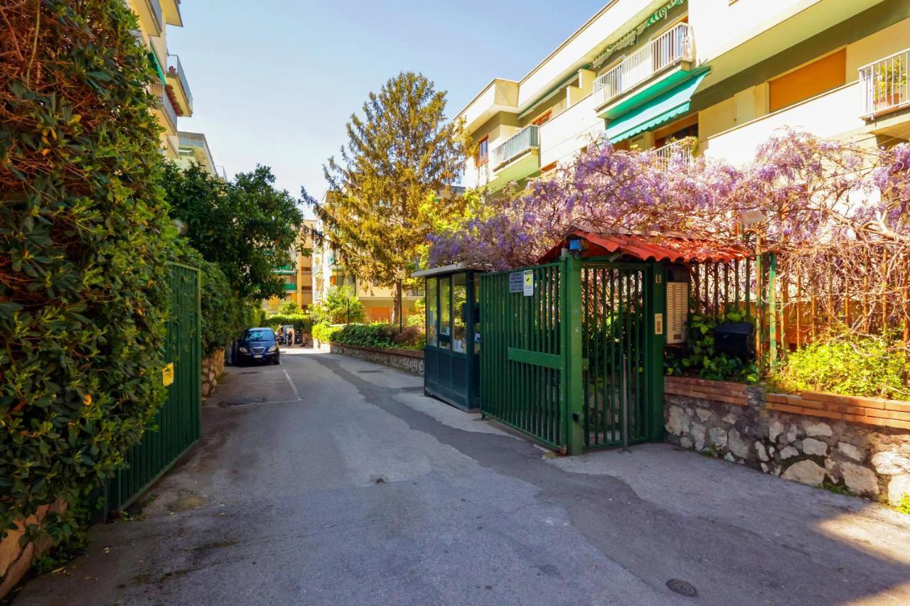 Ferienwohnung Garden House Giulia Sorrent Exterior foto